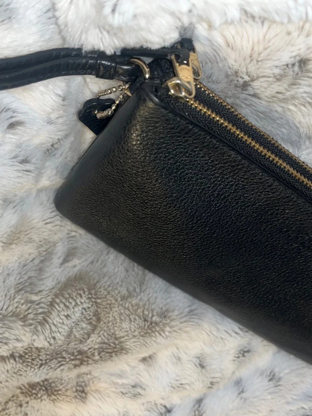 Coach Double Zip Wristlet   #F64130 - Picture 4 of 8